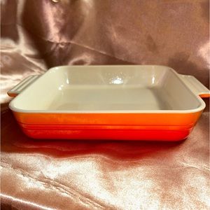 Le Creuset Square Casserole dish 9.5x9.5 in flame ombré